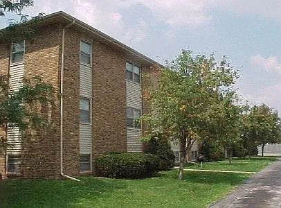 101 N Williamsburg Dr