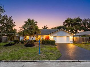 251 NW 92nd Ave, Coral Springs, FL 33071