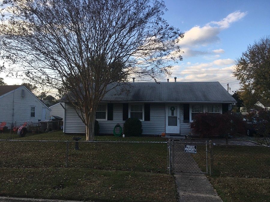 2nd image of 2007 Bancroft Dr