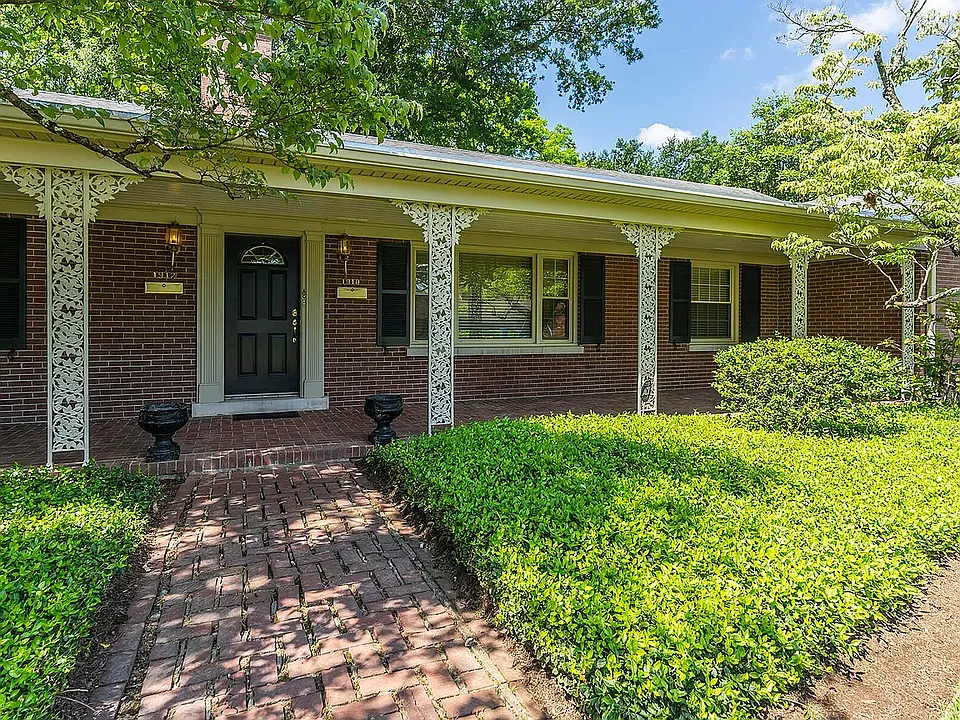 1910 Fontaine Rd