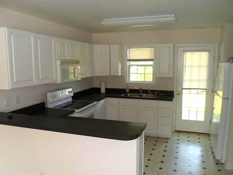 4513 Country Club Rd #C101 — Photo 3