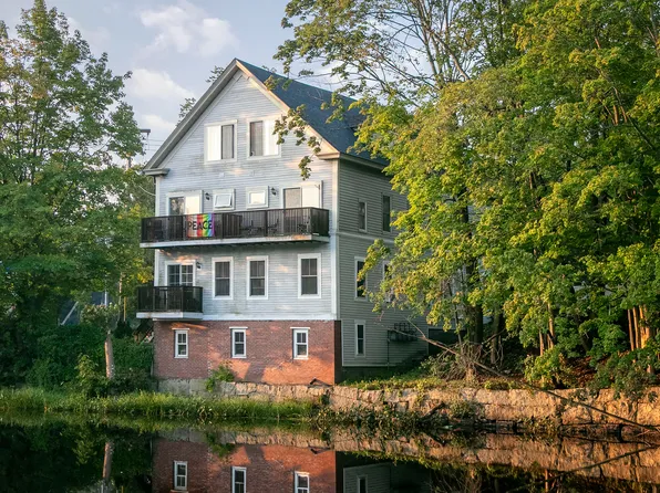 1 Pleasant Street #3, Kennebunk, ME 04043