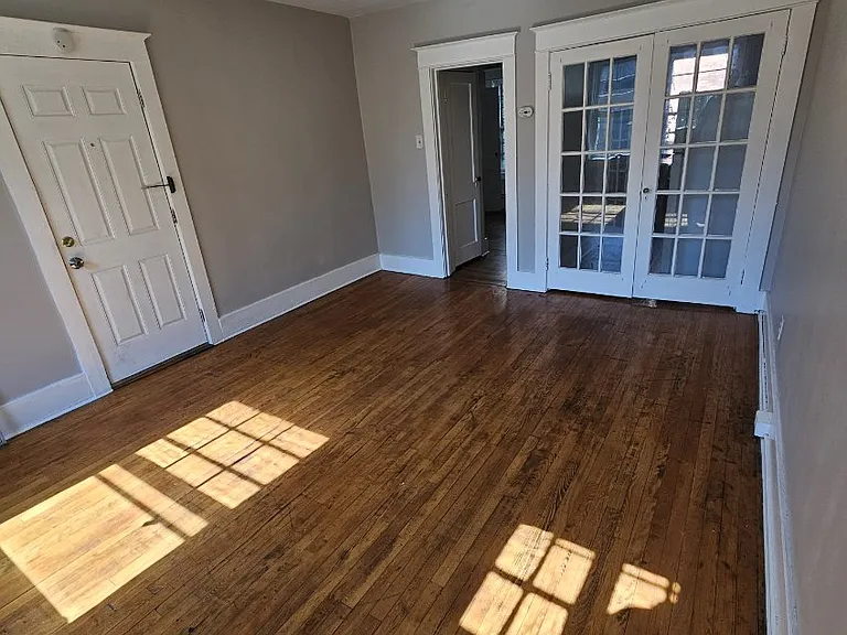1011 Union St — Photo 4