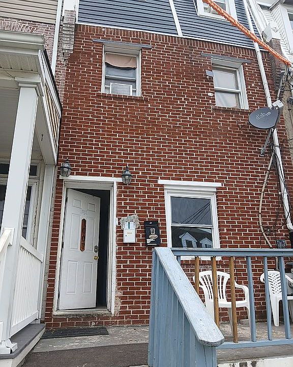 1st image of 1007 W 6th St