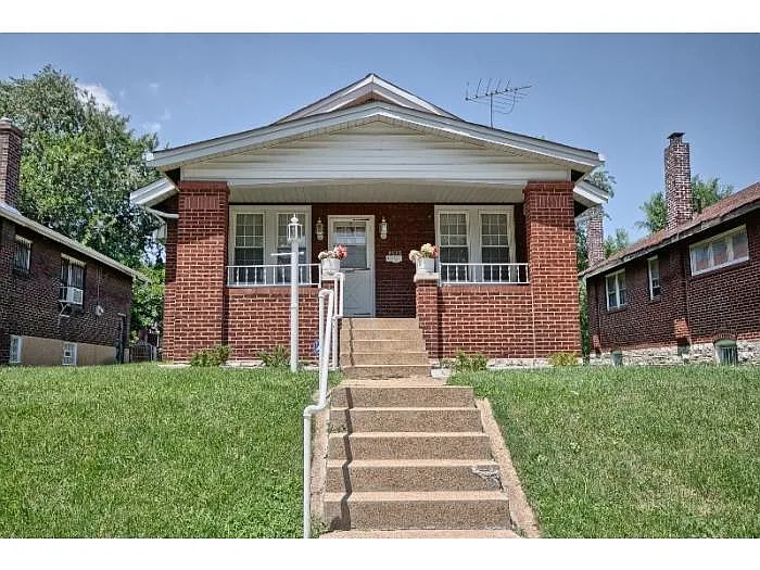 4619 Richard Pl photo 1