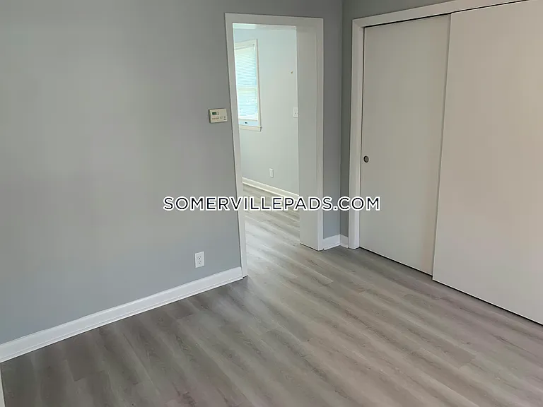 146 Highland Ave #1R — Photo 7