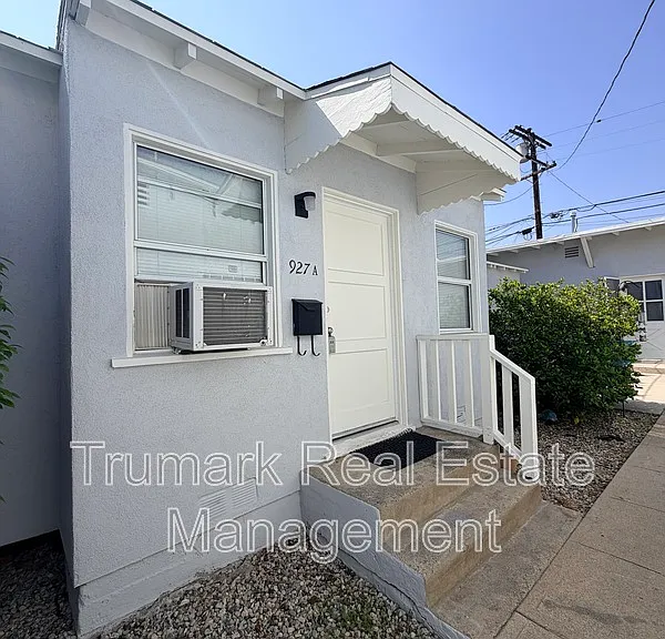 927 E Lexington Dr #A — Photo 1