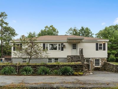 1139 Bridge St, Pelham, NH, 03076