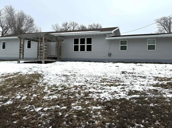 321 Linden St, Clarkson, NE 68629