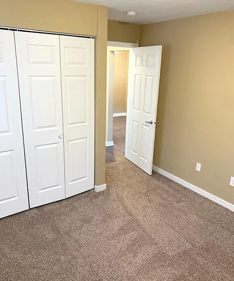1529 Adrian St — Photo 15