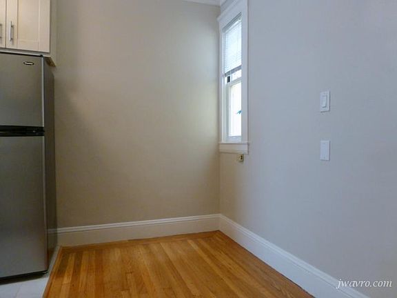 3rd image of 36 Cervantes Blvd APT 1
