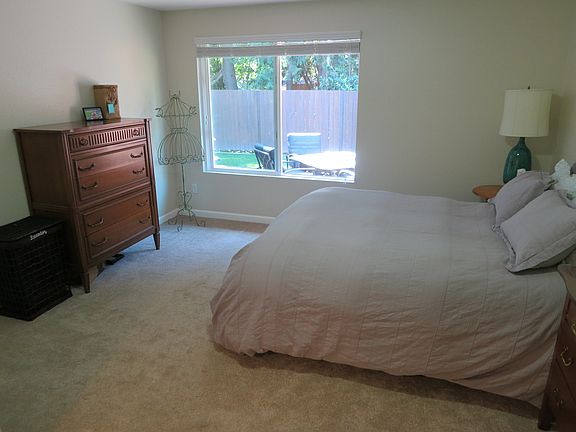 Master Suite w double closet