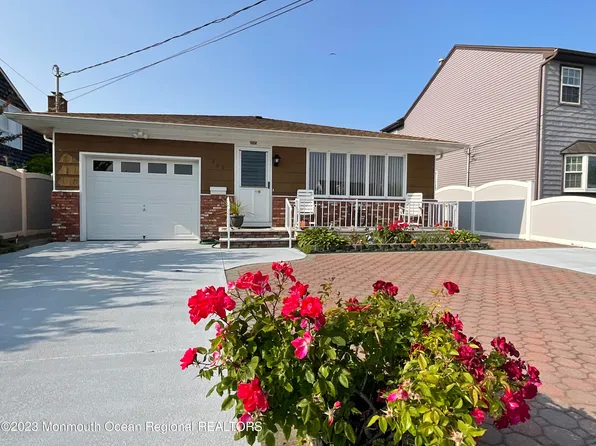 205 Newark Avenue, Lavallette, NJ 08735