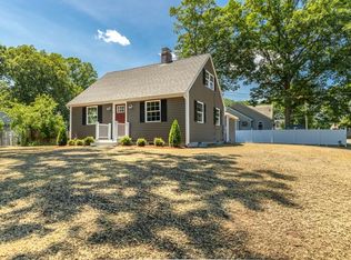 23 Oakdale Rd, Wilmington, MA 01887