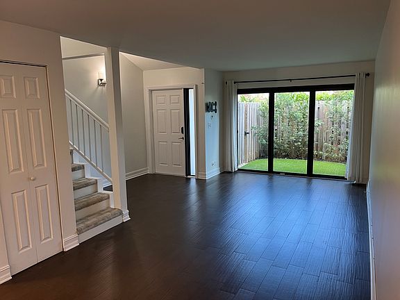 5th image of 325 City View Dr