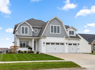 720 Daybreak Dr, Waukee, IA 50263