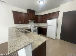 24356 Ann Arbor Trl #7, Dearborn Heights, MI 48127
