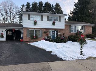 816 Bayberry Dr, State College, PA 16801