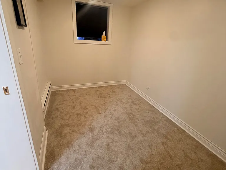 1624 N Oakley Ave — Photo 16