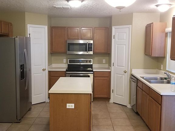 3rd image of 2100 Tealwood Cir