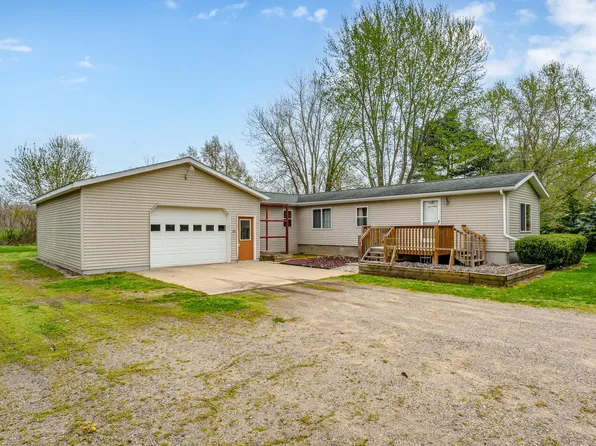 21435 Ridge Rd, Gobles, MI 49055