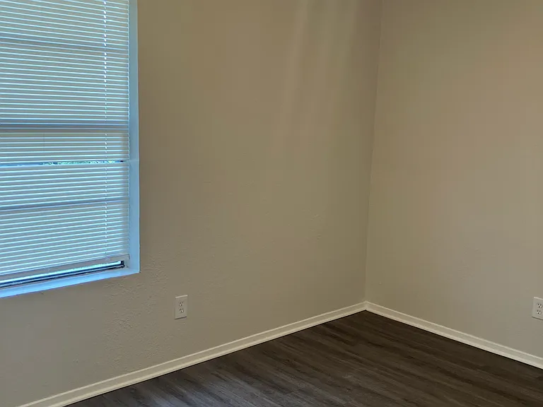 2552 Navasota Cir — Photo 10