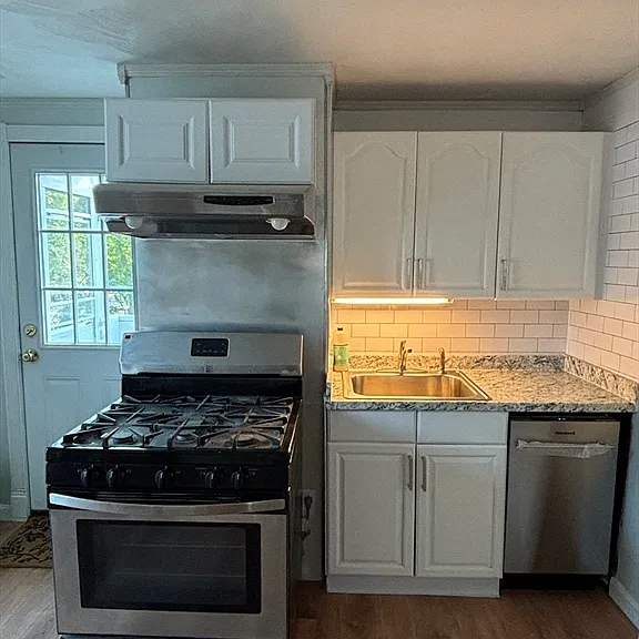 22 Almont St #2 — Photo 4
