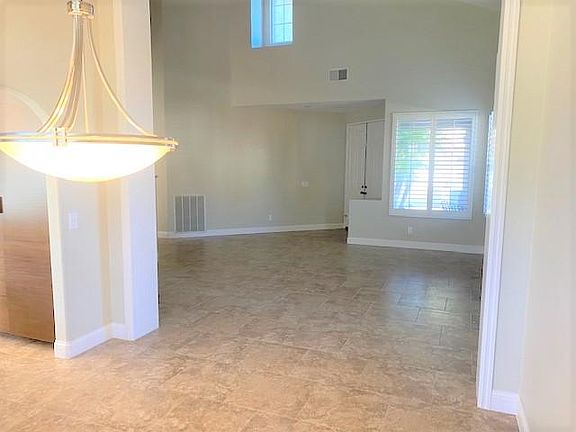 5th image of 17209 Russet St