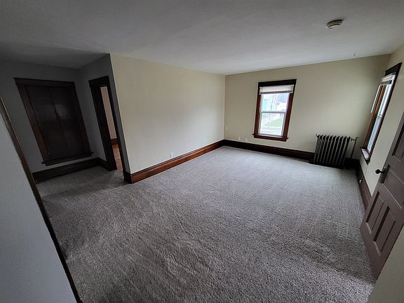 3rd image of 6016 Exchange St