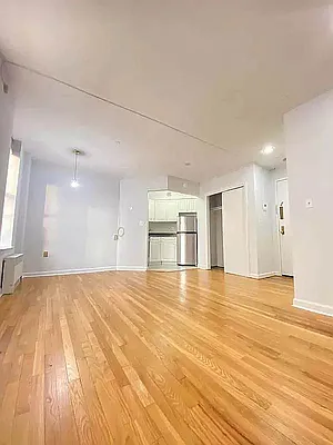 Rented by Bond New York | media 1