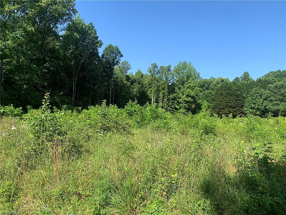 2nd image of 448 Old Mill Dr