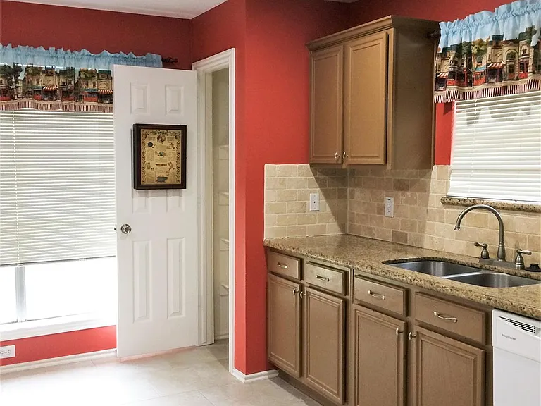 18611 Timber Twist Dr — Photo 5