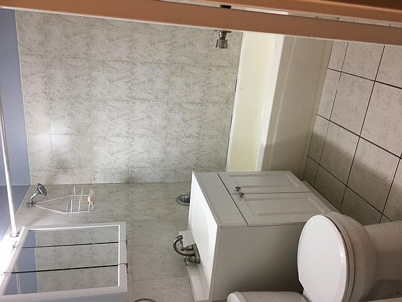 2nd image of 802B Brook Ave #12B