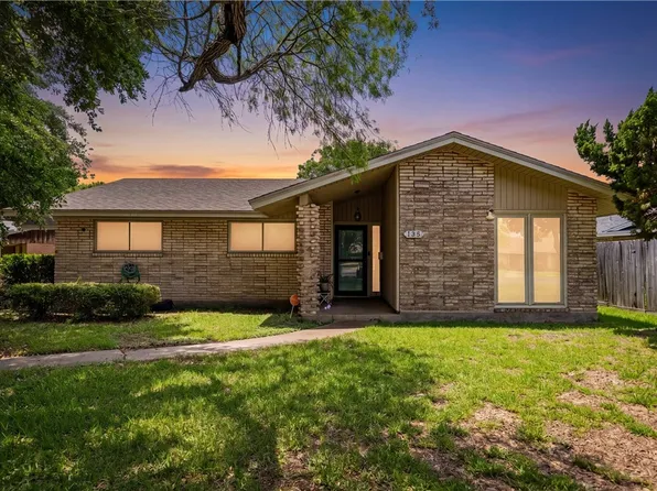 135 Granby Pl, Portland, TX 78374