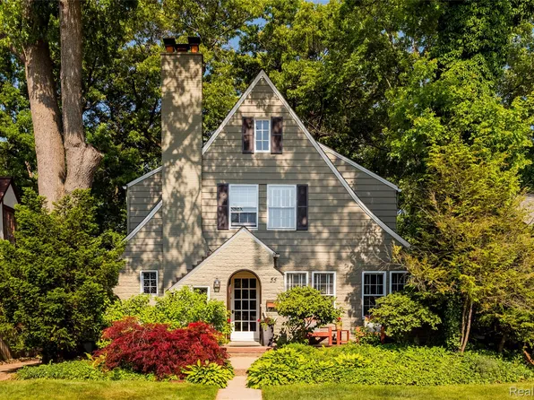 55 Oakdale Blvd, Pleasant Ridge, MI 48069