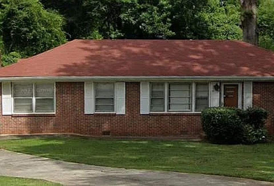 1st image of 102 Batiste Garden Cir