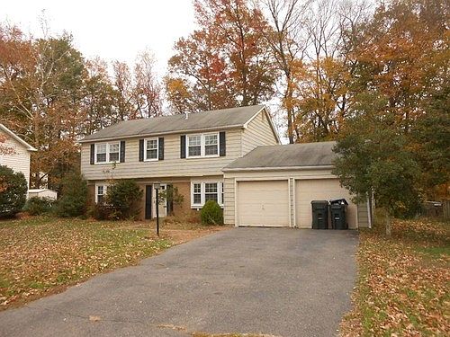 1st image of 7327 Wickford Dr
