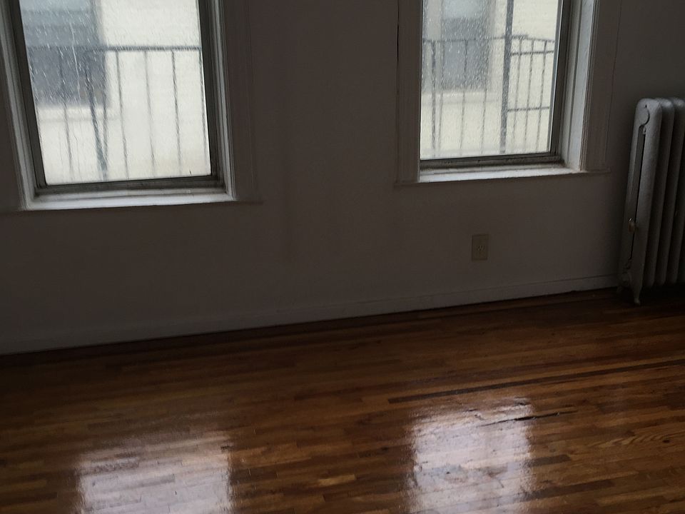 1st image of 4605 48th Ave APT 3R