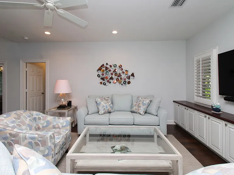 2150 Marina Dr — Photo 34