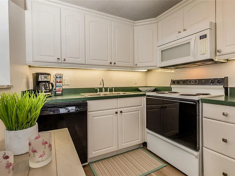 5 Vista Palm Ln #203 — Photo 12