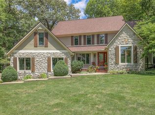 8675 Shorewood Dr, De Soto, KS 66018