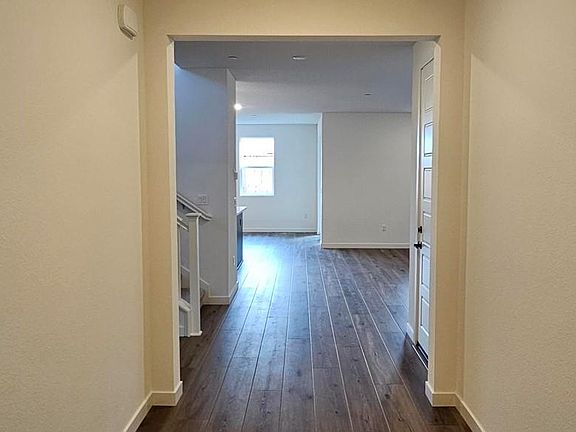 3rd image of 5945 Big Sky Dr