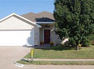 12405 Silvermist Trl, Burleson, TX 76028