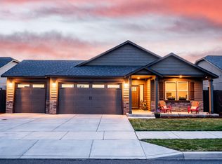 899 NW 26th Way, Redmond, OR 97756