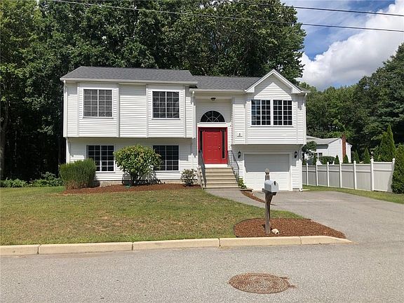 2nd image of 5 Whisper Ct