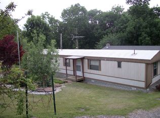 2045 Johnson Branch Rd, Parksville, KY 40464