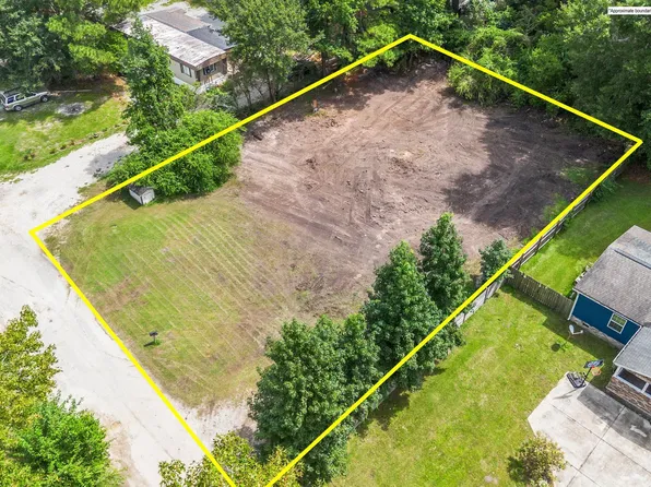 9514 Oakmont Court NE, Leland, NC 28451