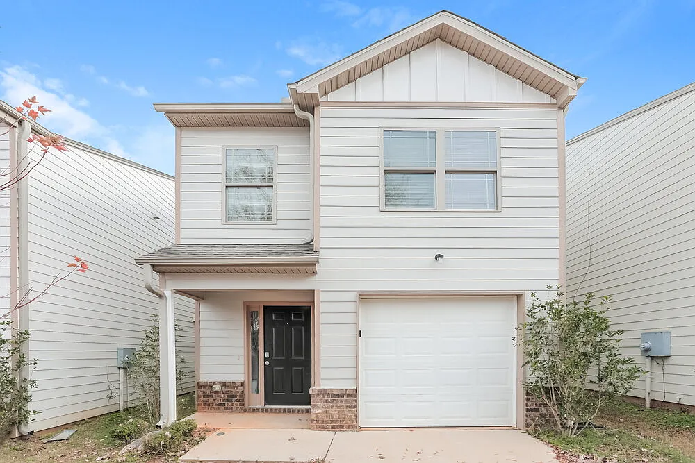 3 bed, 2.5 bath, 1600 sqft, $2,250 — Photo 1