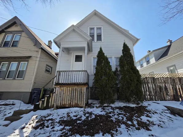 1125 East Clarke STREET, Milwaukee, WI 53212