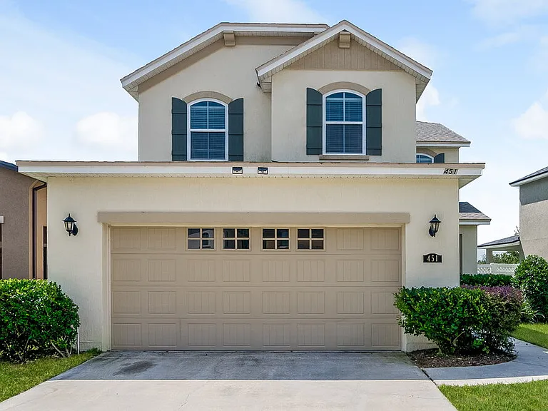 451 Forest Meadow Ln — Photo 1